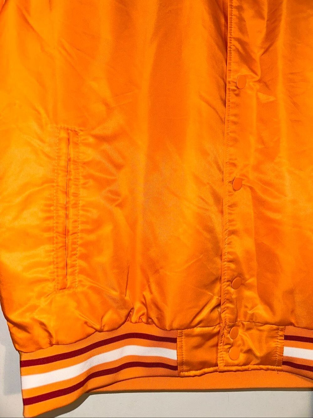 Tampa Bay Buccaneers vintage satin quilted bomber jacket - NFL football orange C - Picture 5 of 10